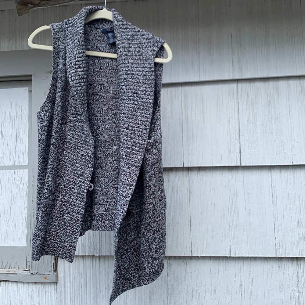 Chaps knitted cardigan vest‎